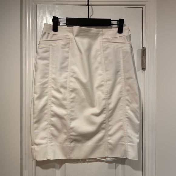White House Black Market Perfect Form White Stretch Pencil Skirt Lined Size 6 - Picture 1 of 10
